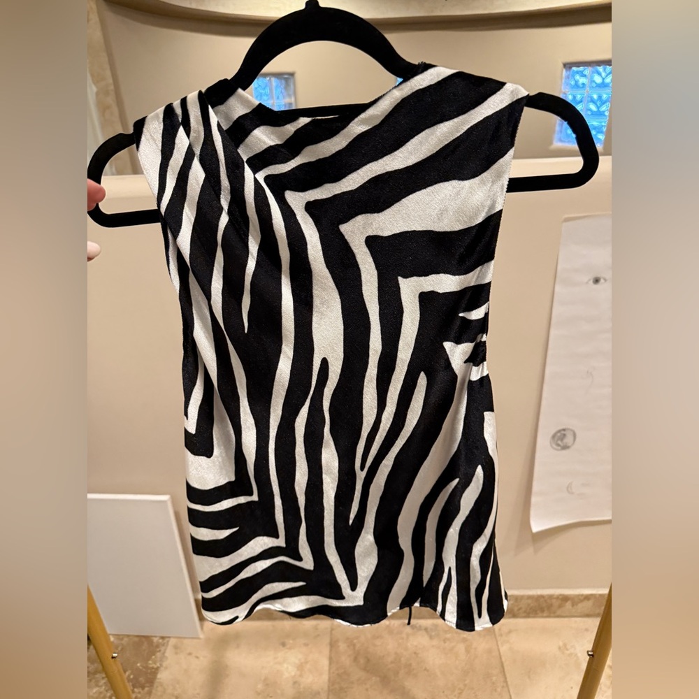 Michelle Mason zebra print open-back top – size 6.